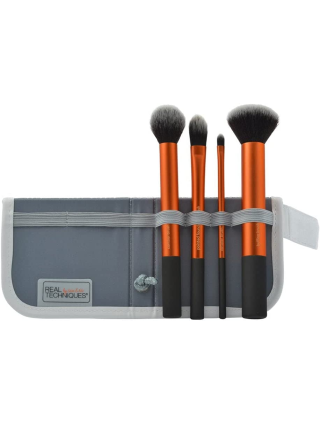 real techniques base set pinceaux maquillage fond de teint blush contouring bronzer