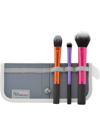 real techniques travel essentials pinceaux maquillage fond de teint blush contouring bronzer